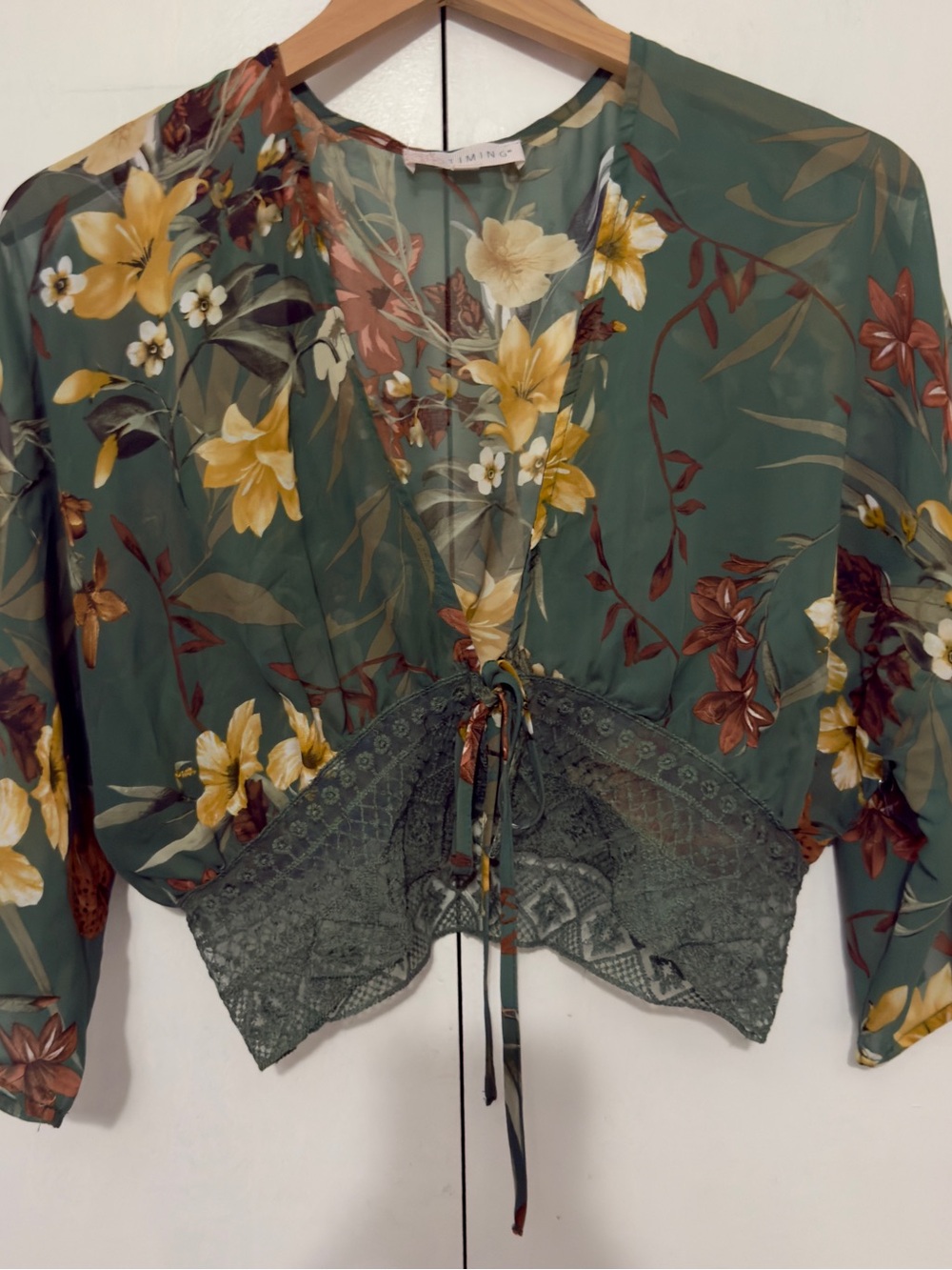 Timing Semi-sheer Floral Top